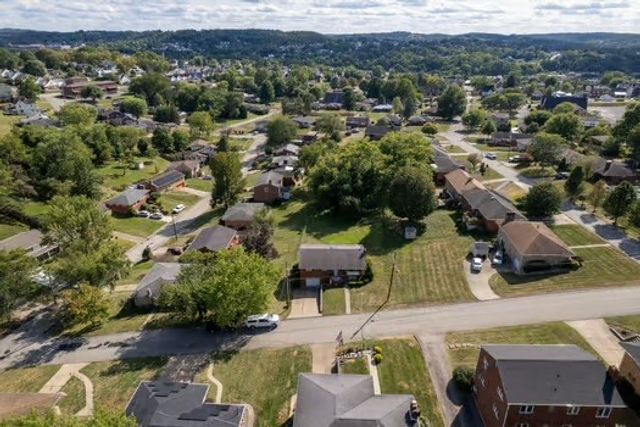 665 Summerlea Ave, City Of Washington, PA 15301