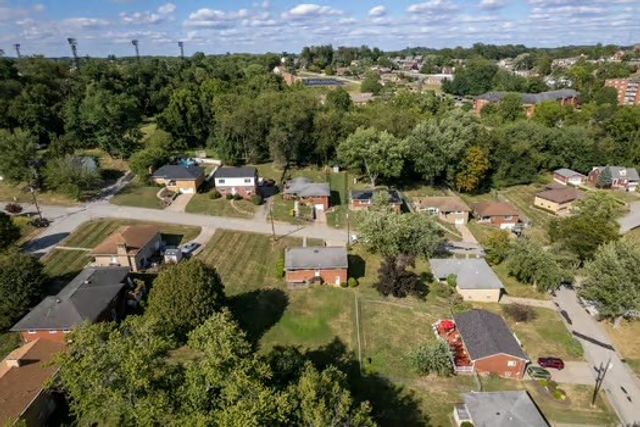 665 Summerlea Ave, City Of Washington, PA 15301