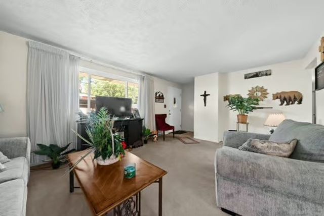 665 Summerlea Ave, City Of Washington, PA 15301