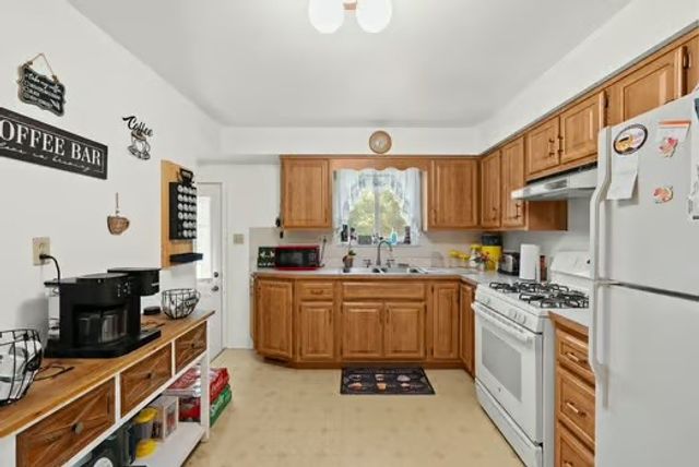 665 Summerlea Ave, City Of Washington, PA 15301