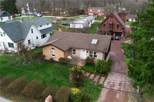 143 Charity Dr, Center Twp, PA 15001