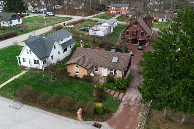 143 Charity Dr, Center Twp, PA 15001