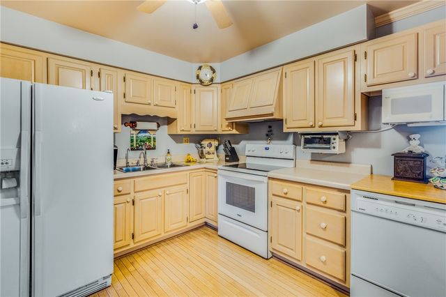 143 Charity Dr, Center Twp, PA 15001