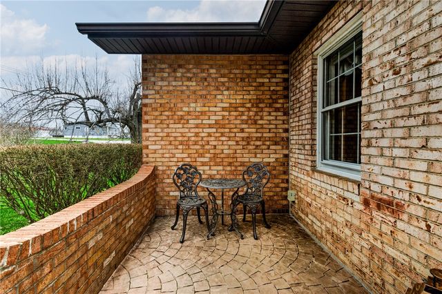 143 Charity Dr, Center Twp, PA 15001