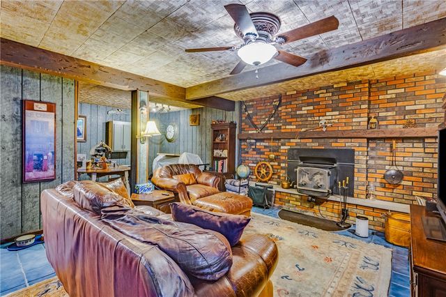 143 Charity Dr, Center Twp, PA 15001