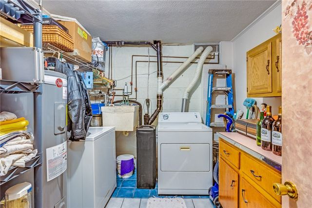 143 Charity Dr, Center Twp, PA 15001