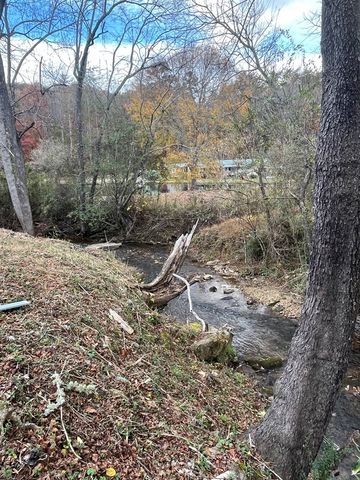 6489 Crooked Creek Road, Young Harris, GA 30582