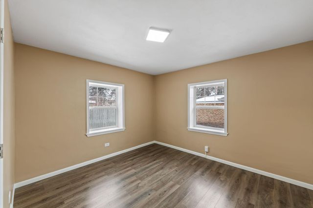 4937 Beard Avenue N, Brooklyn Center, MN 55429