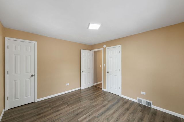 4937 Beard Avenue N, Brooklyn Center, MN 55429