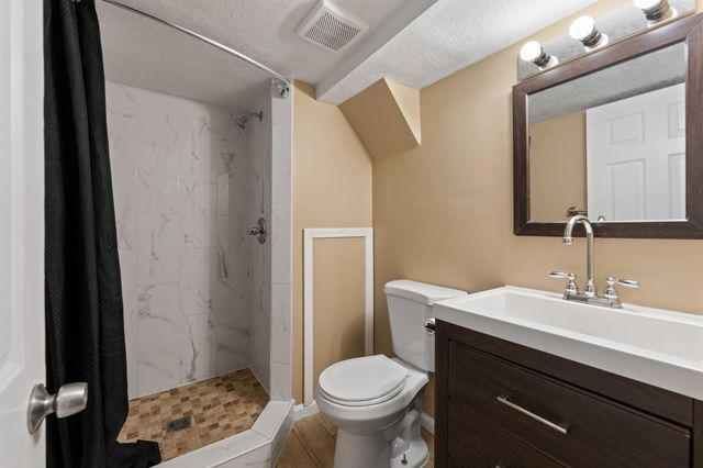 4937 Beard Avenue N, Brooklyn Center, MN 55429