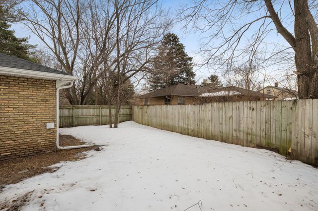 4937 Beard Avenue N, Brooklyn Center, MN 55429