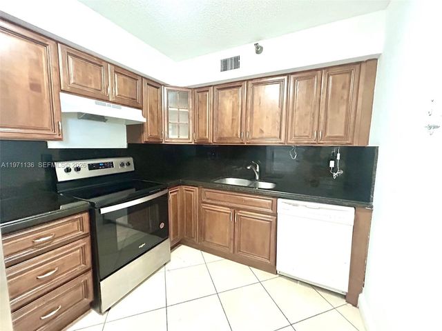 3400 NE 192nd St 1607, Aventura, FL 33180