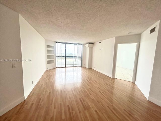 3400 NE 192nd St 1607, Aventura, FL 33180