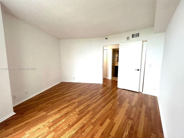 3400 NE 192nd St 1607, Aventura, FL 33180