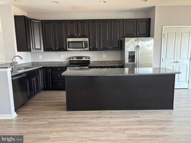 212 FIESTA DR, Stephenson, VA 22656