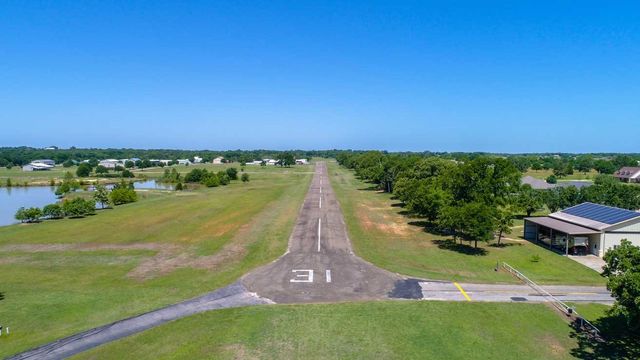 938 Private Rd 7005, Edgewood, TX 75117