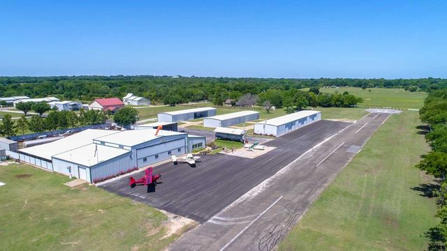 938 Private Rd 7005, Edgewood, TX 75117