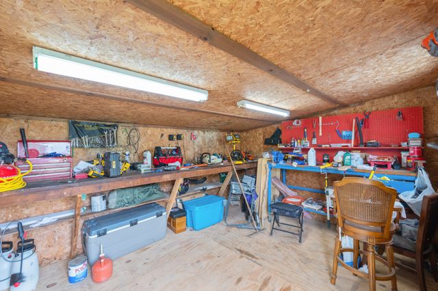 105 Center Hill Wright Rd, Reagan, TN 38368