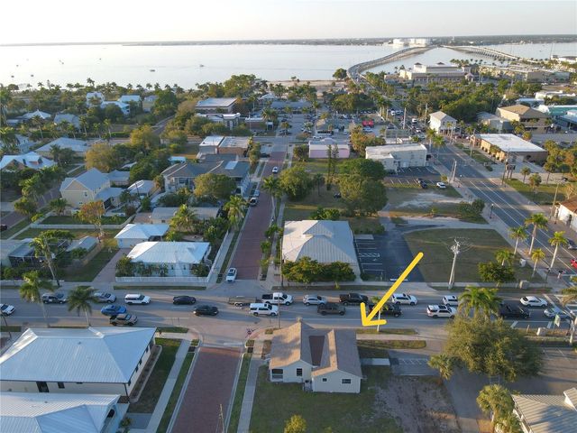 302 GOLDSTEIN STREET, Punta Gorda, FL 33950