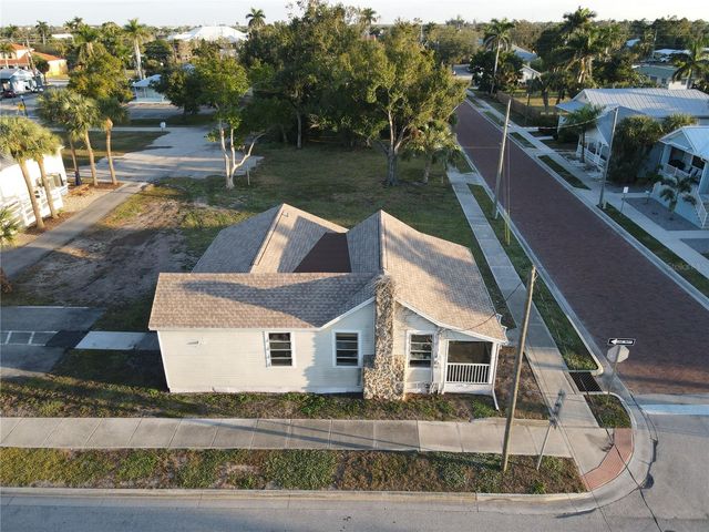 302 GOLDSTEIN STREET, Punta Gorda, FL 33950