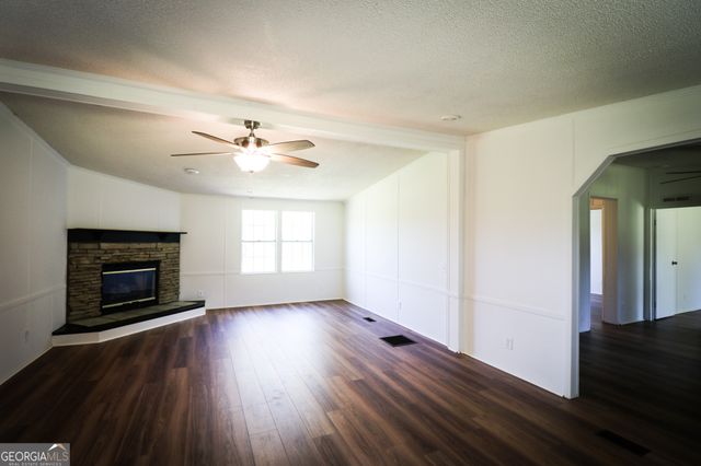 140 Milner Street, Meansville, GA 30256