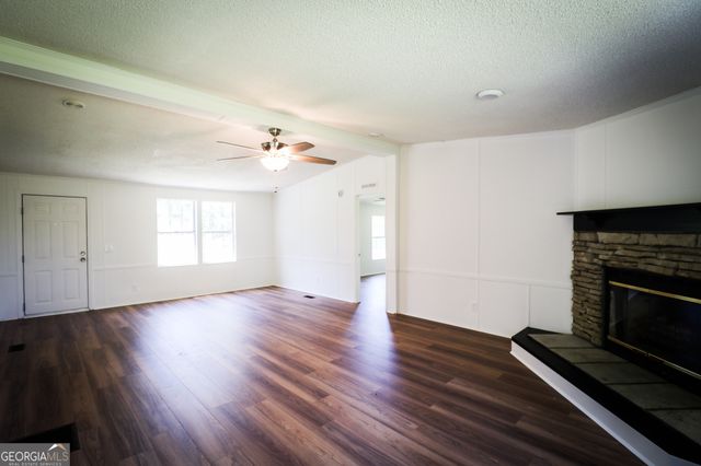 140 Milner Street, Meansville, GA 30256
