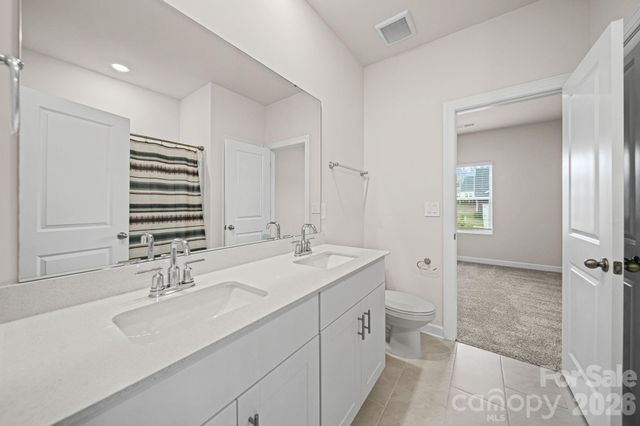 6220 Barcelona Way, Charlotte, NC 28214