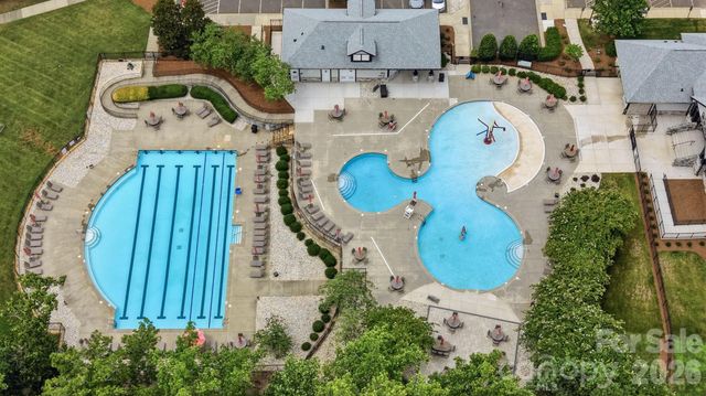 6220 Barcelona Way, Charlotte, NC 28214