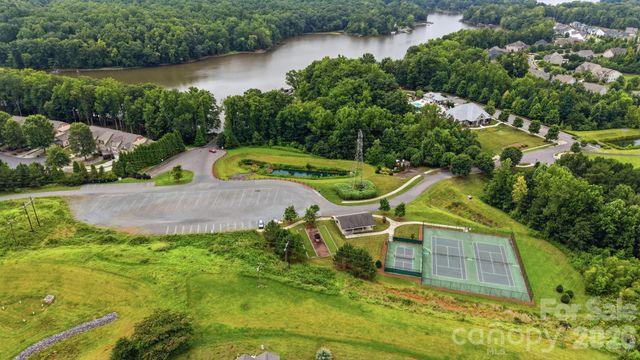 6220 Barcelona Way, Charlotte, NC 28214