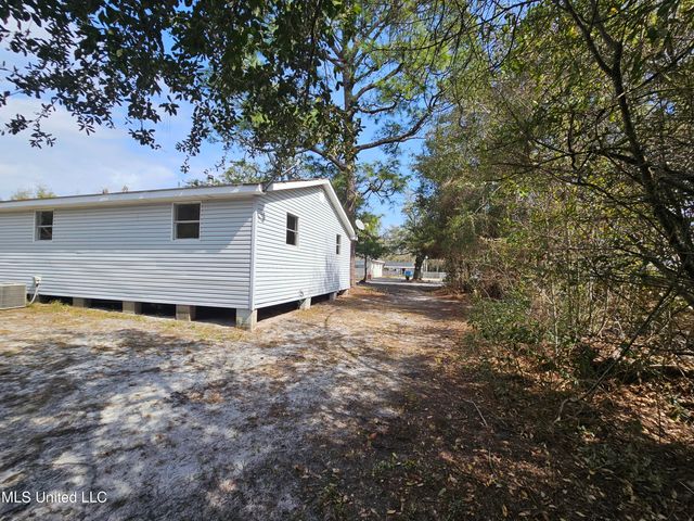 263 Mcdonnell Avenue, Biloxi, MS 39531