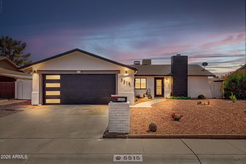 5515 W CAROL ANN Way, Glendale, AZ 85306