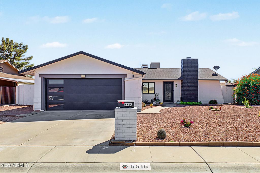 5515 W CAROL ANN Way, Glendale, AZ 85306 — photo 2