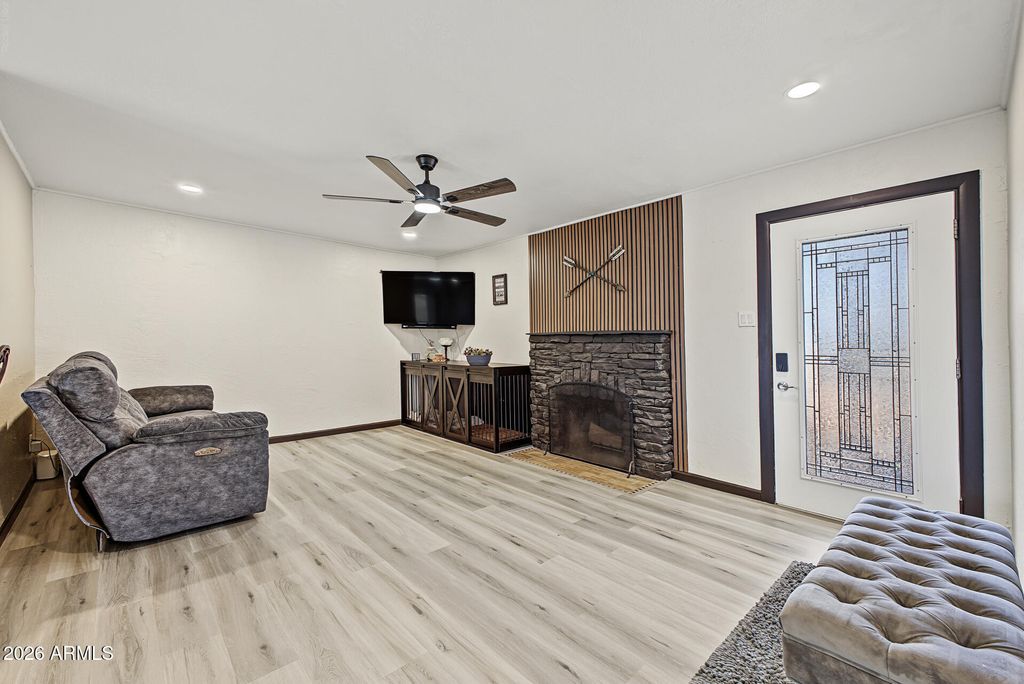 5515 W CAROL ANN Way, Glendale, AZ 85306 — photo 4