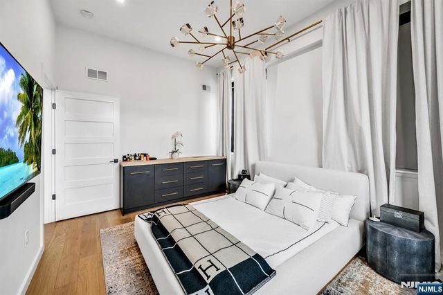 518-536 Gregory Avenue A101, Weehawken, NJ 07086
