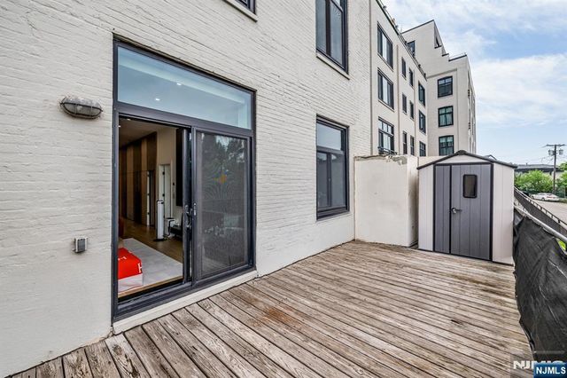 518-536 Gregory Avenue A101, Weehawken, NJ 07086