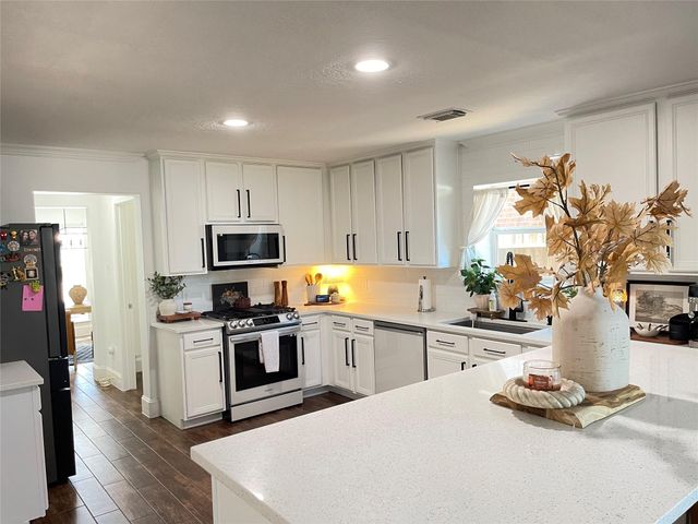 11814 Green Willow Falls Drive, Tomball, TX 77375