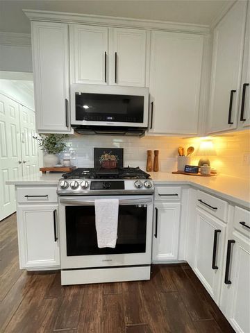 11814 Green Willow Falls Drive, Tomball, TX 77375