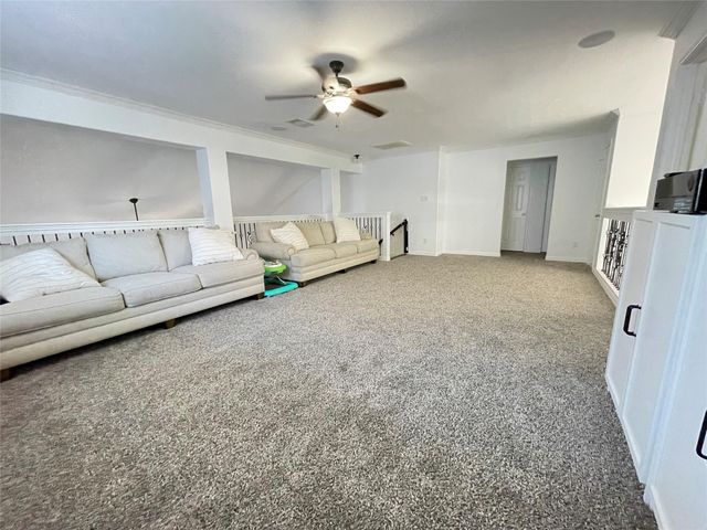 11814 Green Willow Falls Drive, Tomball, TX 77375