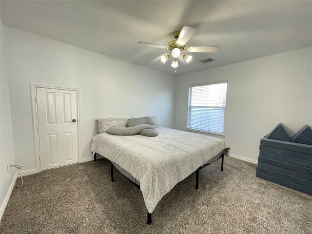 11814 Green Willow Falls Drive, Tomball, TX 77375