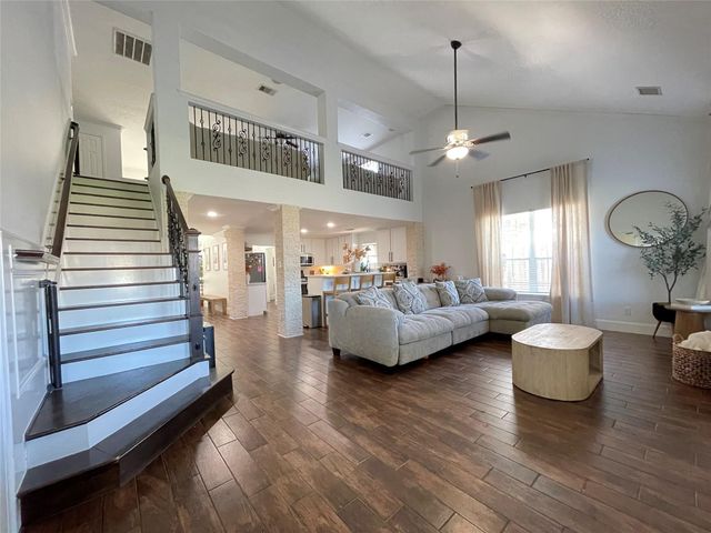 11814 Green Willow Falls Drive, Tomball, TX 77375