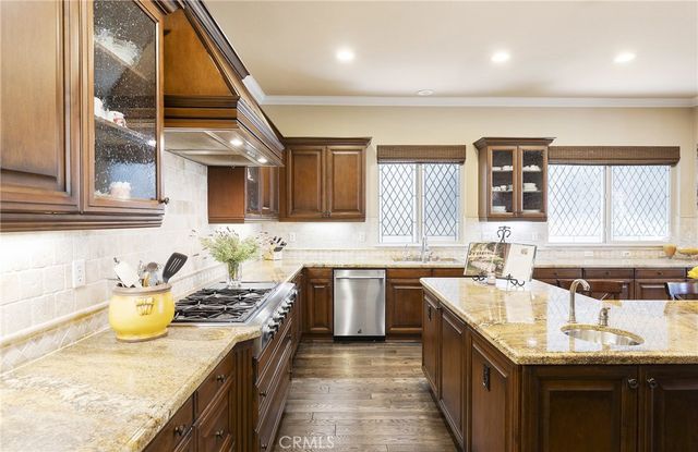 19 Calle Estilo Nuevo, San Clemente, CA 92673