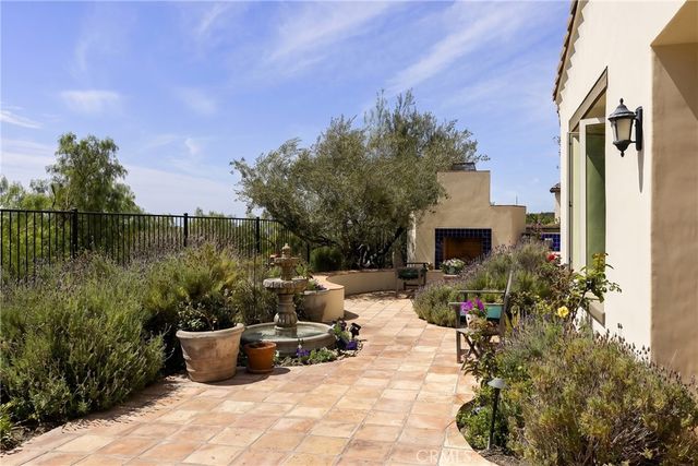 19 Calle Estilo Nuevo, San Clemente, CA 92673