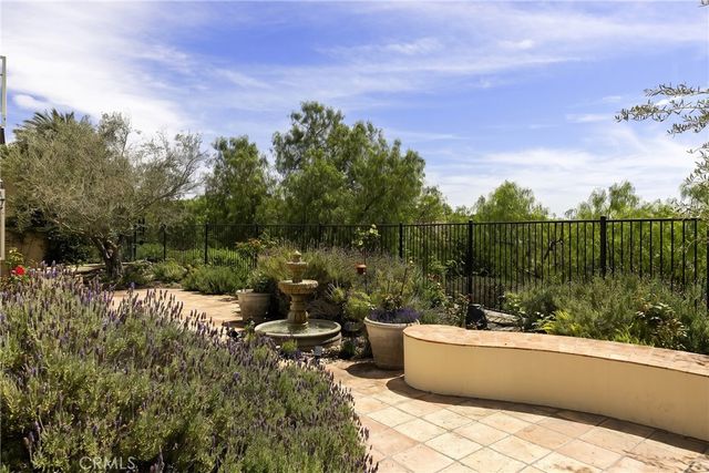 19 Calle Estilo Nuevo, San Clemente, CA 92673