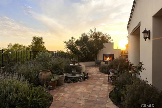 19 Calle Estilo Nuevo, San Clemente, CA 92673