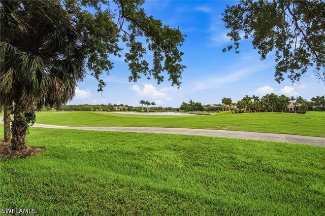 3960 Deer Crossing CT 6-101, Naples, FL 34114