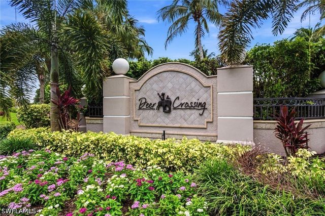 3960 Deer Crossing CT 6-101, Naples, FL 34114