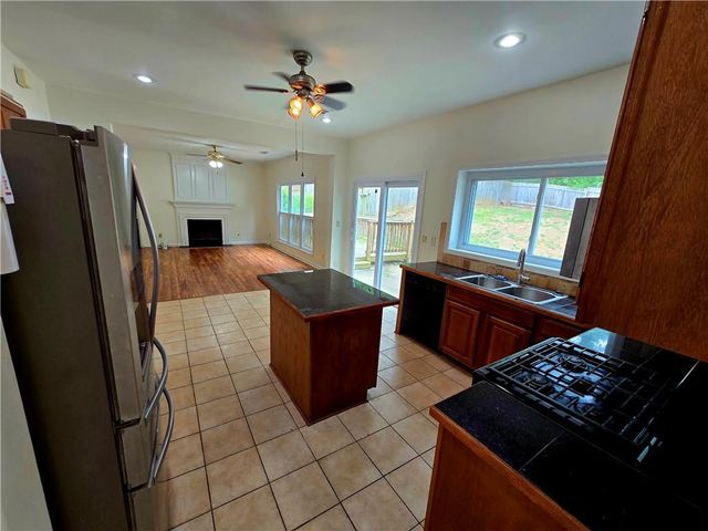 639 Stonebridge Loop, Lithonia, GA 30058