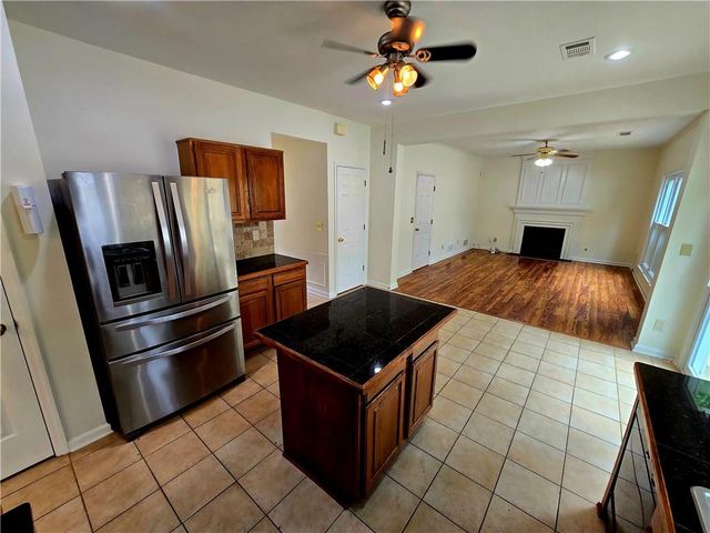 639 Stonebridge Loop, Lithonia, GA 30058