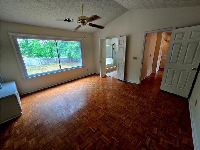 639 Stonebridge Loop, Lithonia, GA 30058