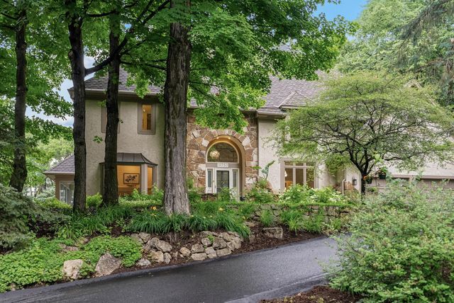 19750 Muirfield Circle, Shorewood, MN 55331